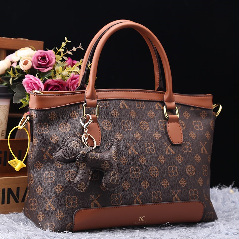 Women Bags Branded - حقيبة نسائية فاخرة من ماركة راقية،
