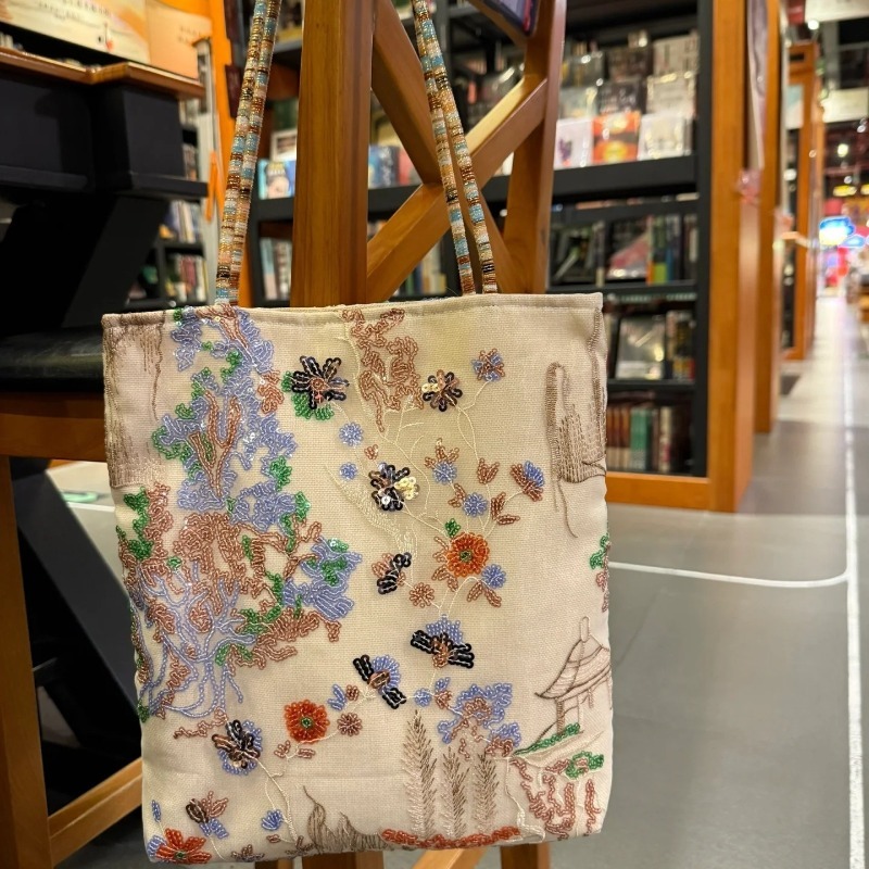 Women Bags 2026 Trends - حقيبة قماشية مطرزة بالنمط الصيني الجديد
