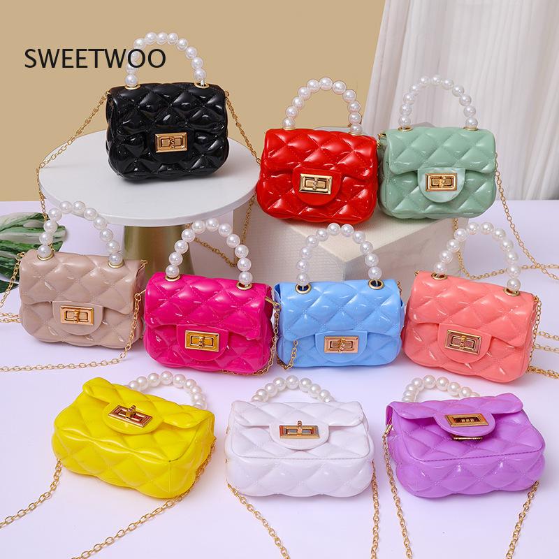 حقيبة كتف صغيرة من الجيلي لعام - مراجعة Women Bags 2026 Trends وسعره