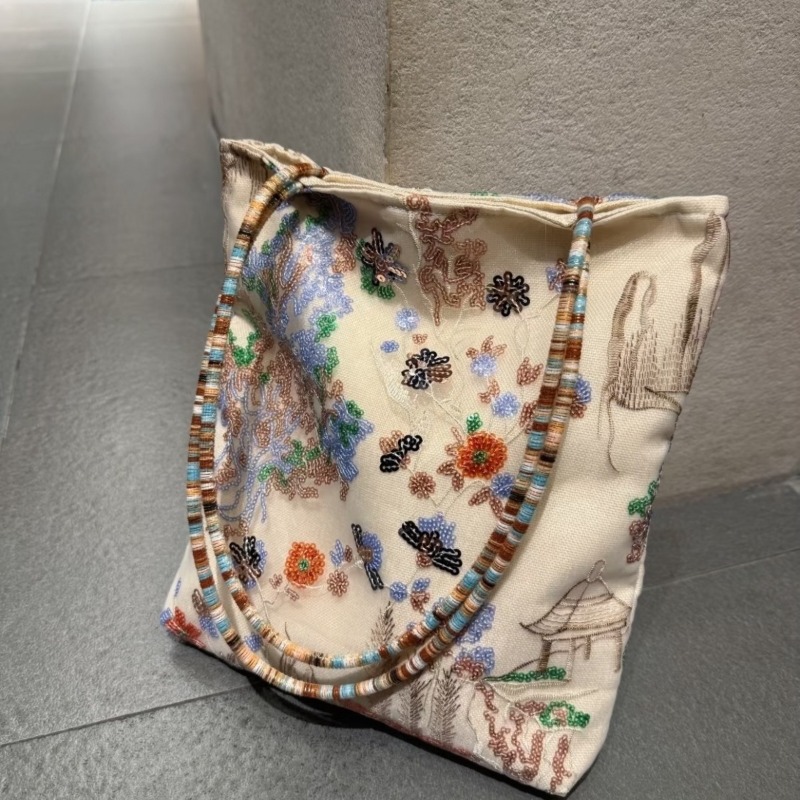 حقيبة قماشية مطرزة بالنمط الصي - مراجعة Women Bags 2026 Trends وسعره